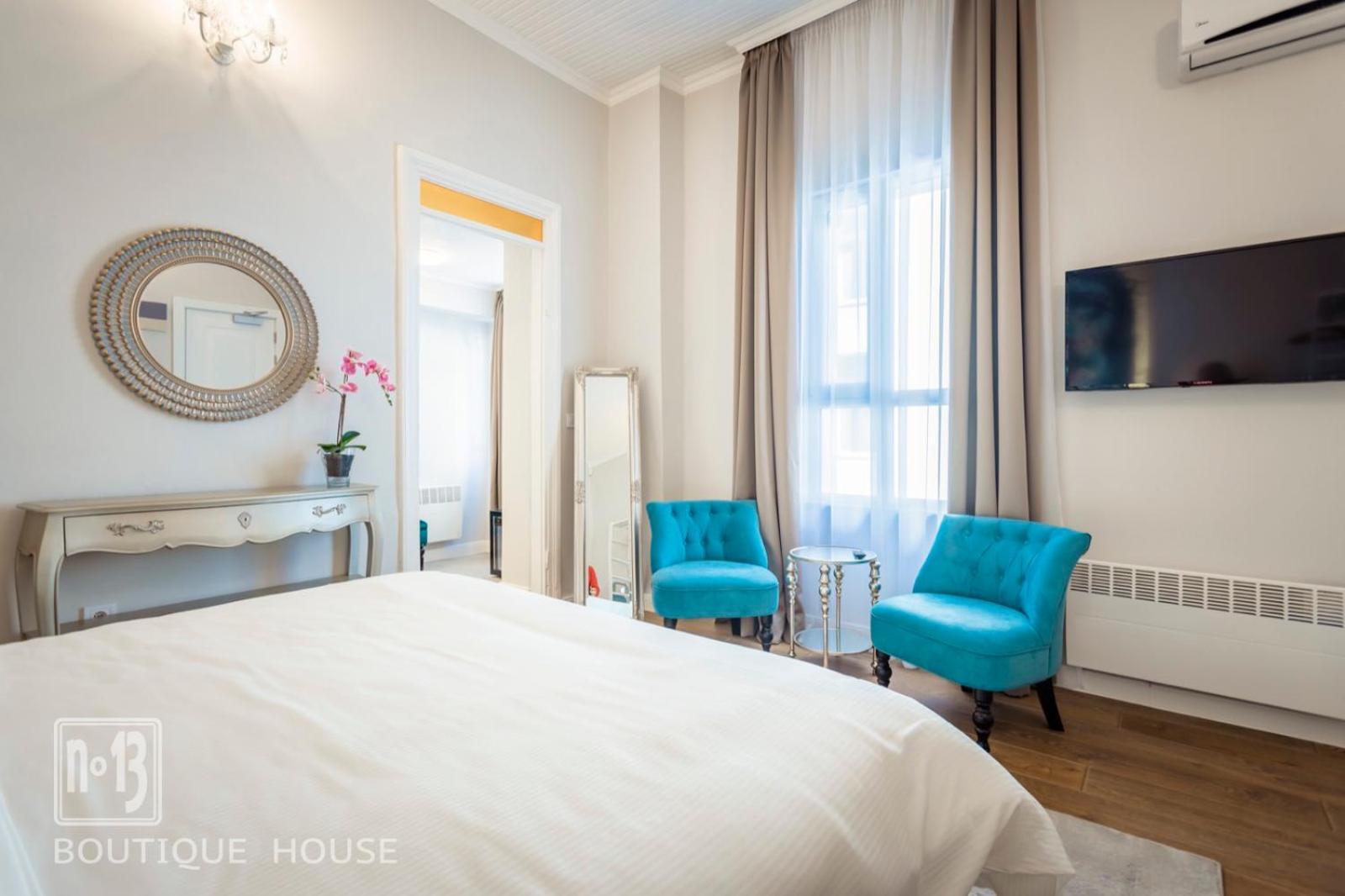 Отель No13 Boutique House Бургас Номер фото